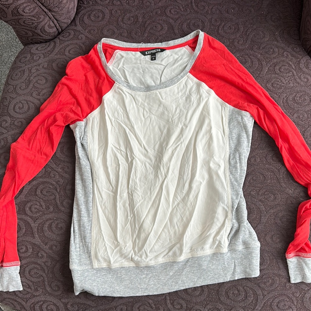 Women’s Express color block long sleeve